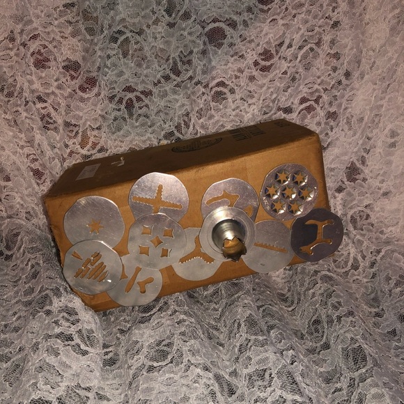 Vintage Silver Cookie Press Set , two sizes with several attachments. - Picture 11 of 12